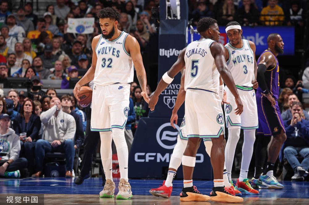 并特别提到 并特别提到