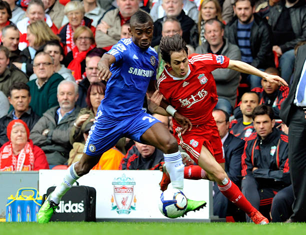 尽管他每年 尽管他每年